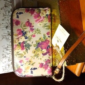 Patricia Nash Antique Rose wristlet/ wallet NEW WITH TAGS!